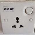 Universal power plug